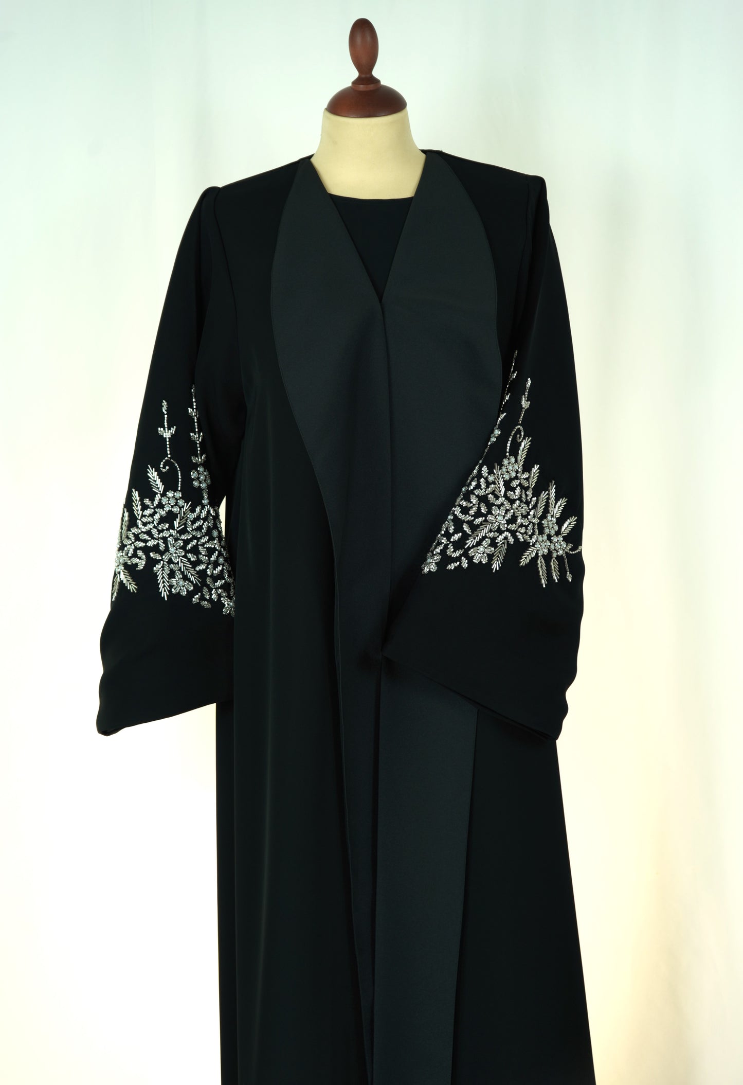 HAYATÉ END White Shak Abaya Model 2026-A0058