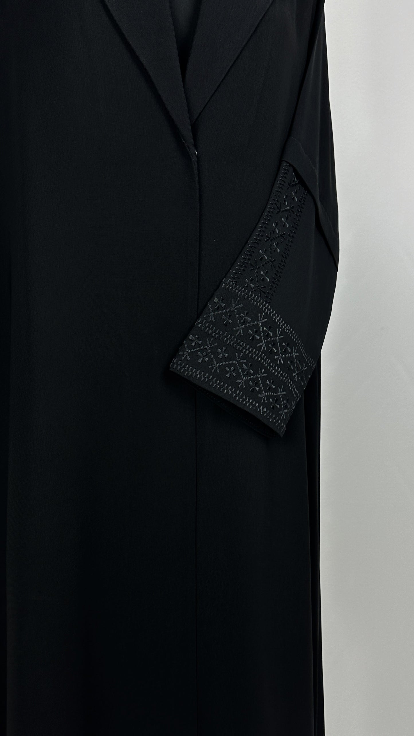 Sleeve Tatreez Blazer Model 2026-A0081