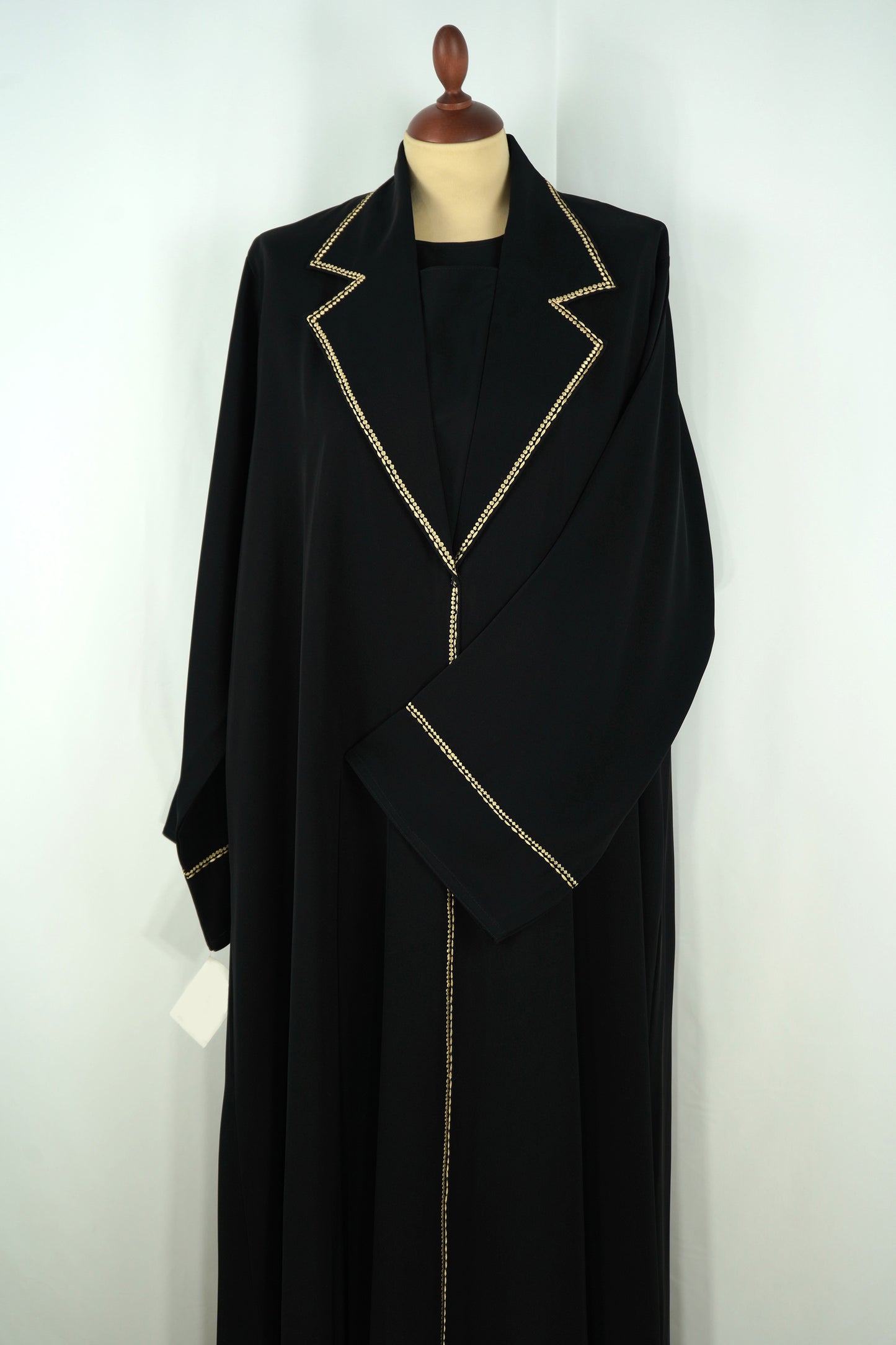 عباية بليزر جولدن تطريز 2025-A003