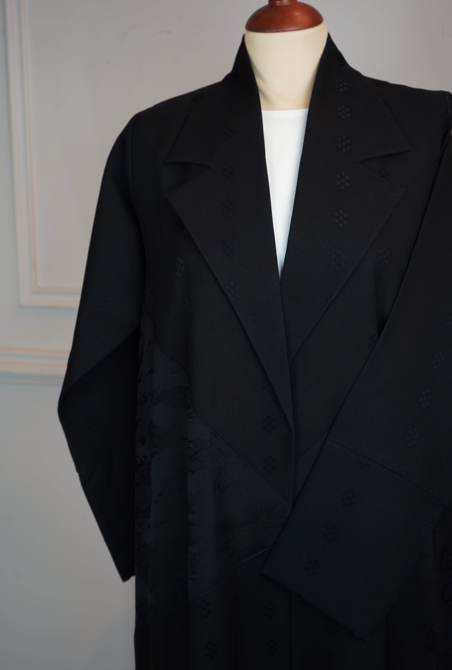 Abaya Structured Model 2026-A0035