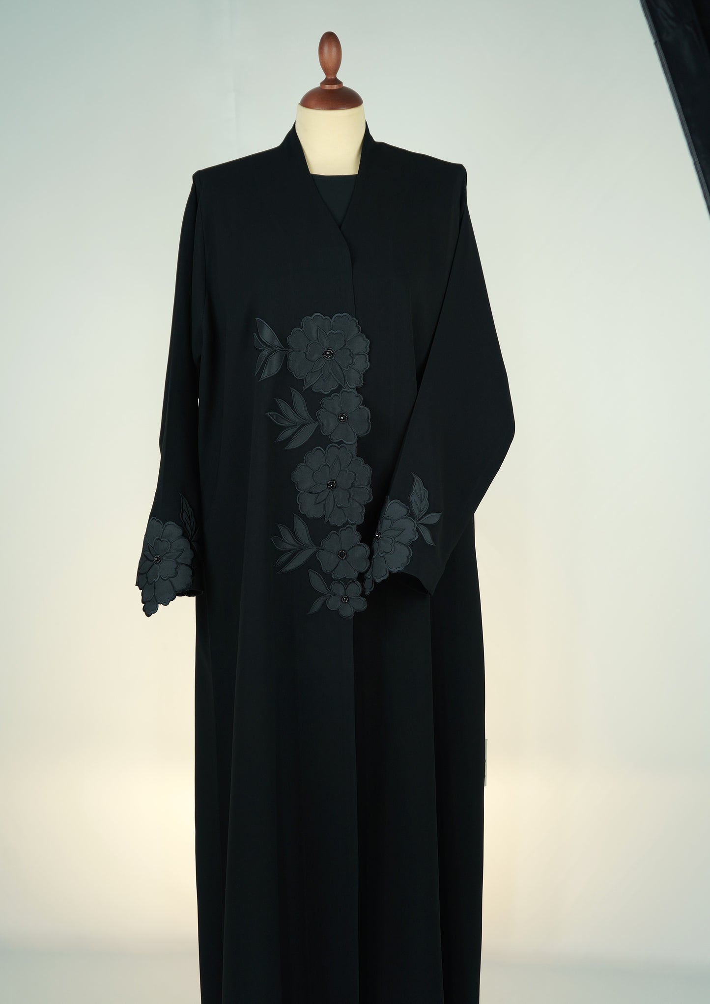 Crystal Flower Abaya Model 2026-A0063