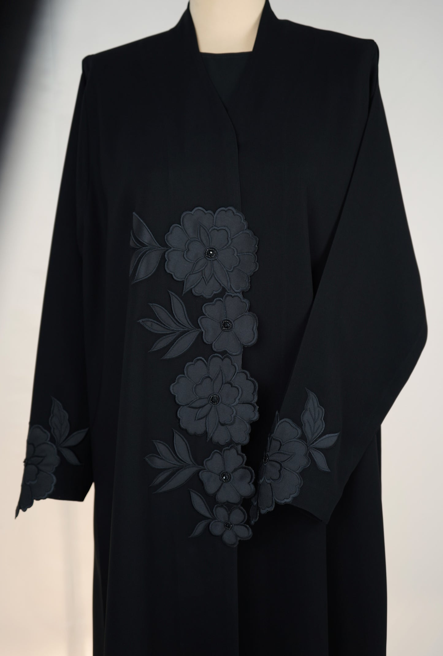 Crystal Flower Abaya Model 2026-A0063