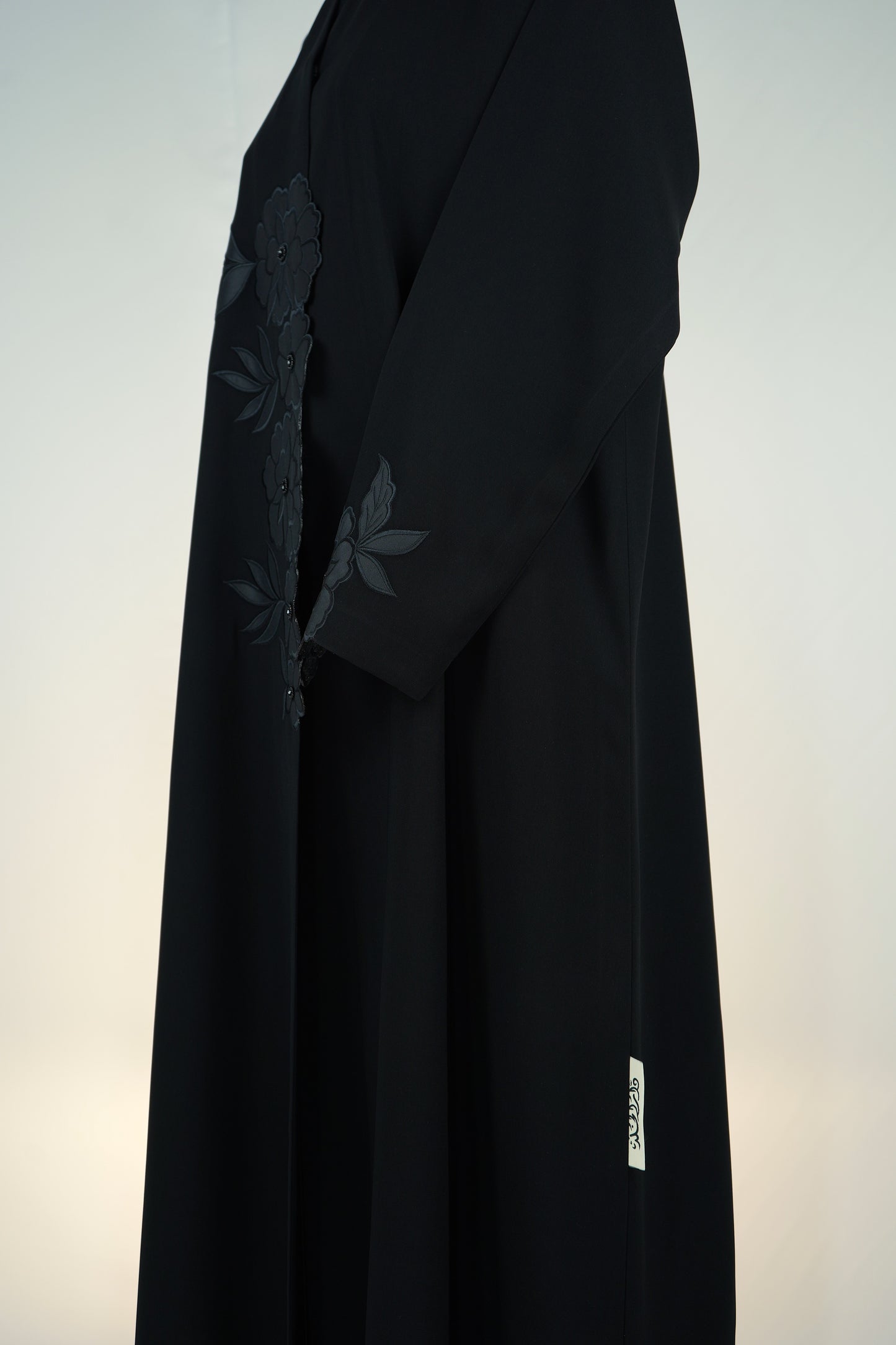 Crystal Flower Abaya Model 2026-A0063