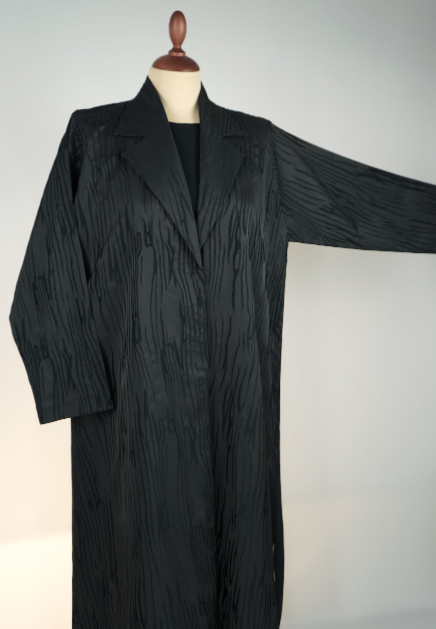 Black Line Jacquard Abaya Model 2026-A0071