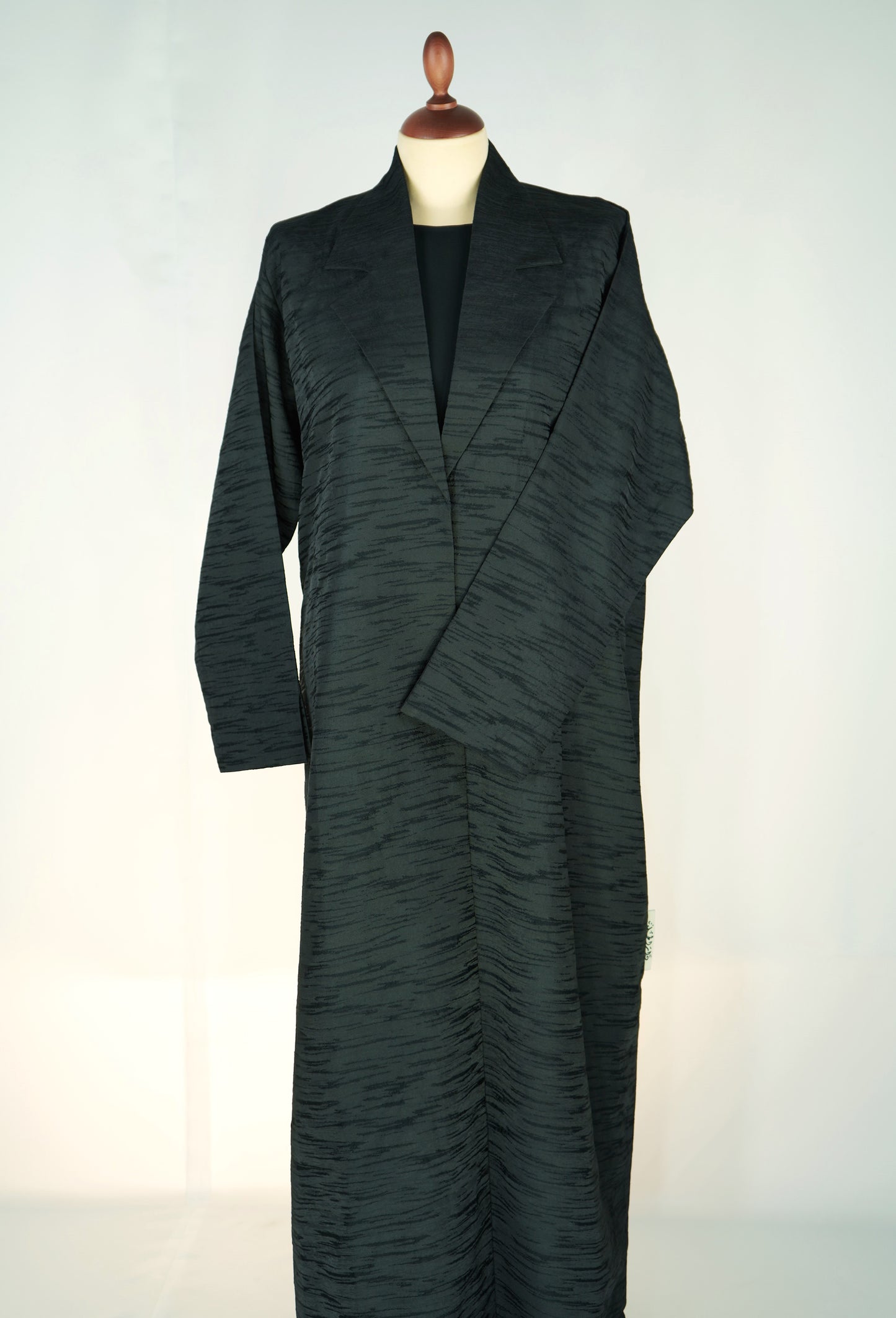 Shadow Jacquard Abaya Model 2026-A0065