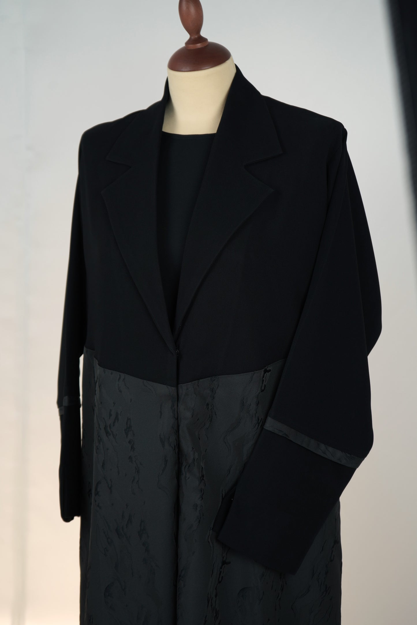 Contrasté Jacquard Coba Abaya Model 2026-A0070